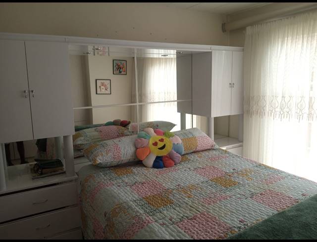 2 BEDROOM APARTMENT FOR SALE IN RAVENSWOOD
